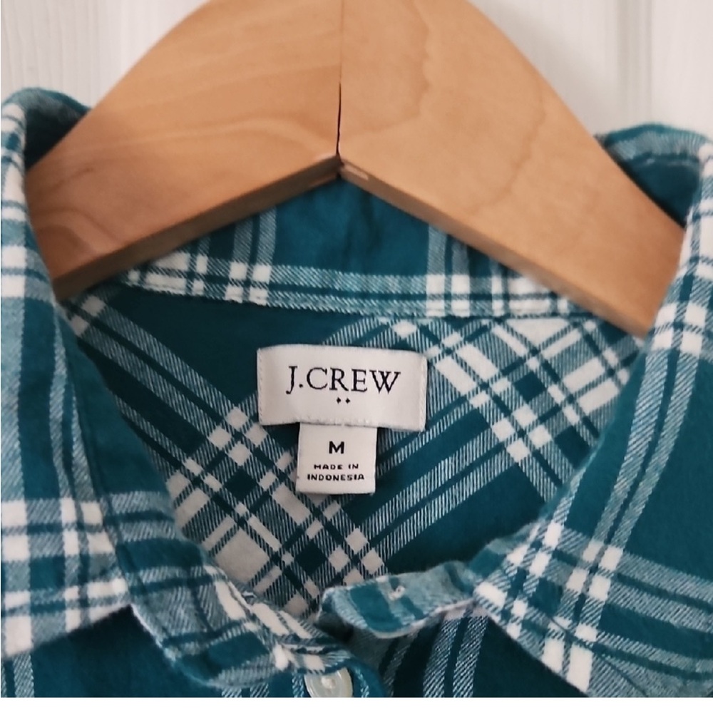 J. Crew Green and White Plaid women’s button up Shirt